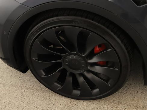 Used 2022 Tesla Model Y Performance AWD/4WD image 31