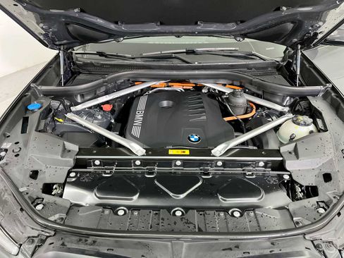Used 2024 BMW X5 xDrive50e w/ M Sport Package image 18