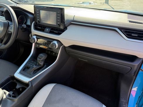 Certified 2019 Toyota RAV4 XLE w/ All Weather Liner Package image 18