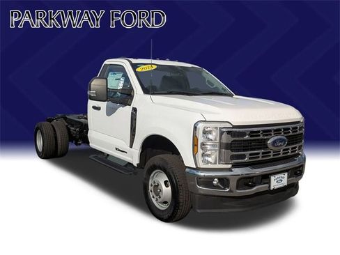 Used 2024 Ford F350 XL w/ Snow Plow Prep Package image 3