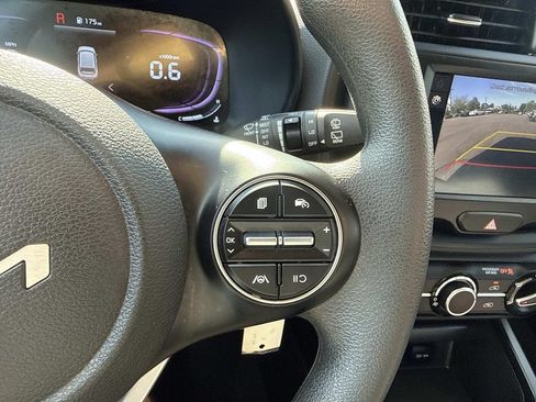 Used 2024 Kia Soul LX w/ Option Group 015 FWD image 27