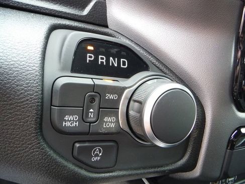 New 2026 RAM 1500 Express AWD/4WD image 25