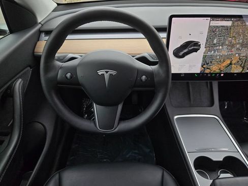 Used 2021 Tesla Model Y Long Range AWD/4WD image 13