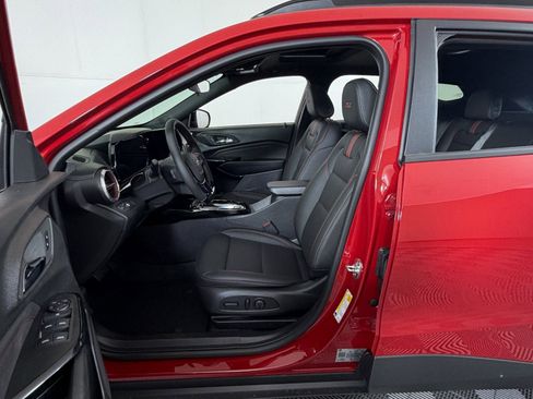 New 2026 Chevrolet Trax RS w/ Sunroof Package image 16