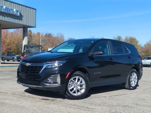 Used 2022 Chevrolet Equinox LT image 1