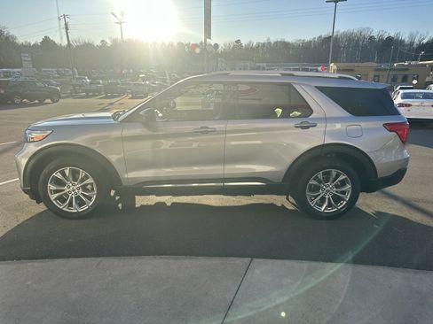 Used 2022 Ford Explorer Limited image 5