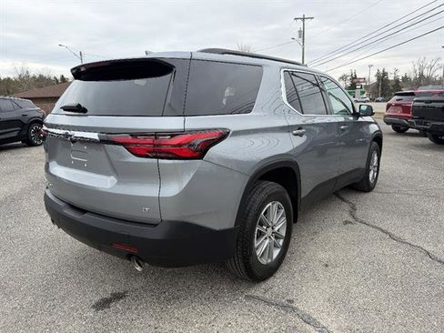 Used 2023 Chevrolet Traverse LT image 5