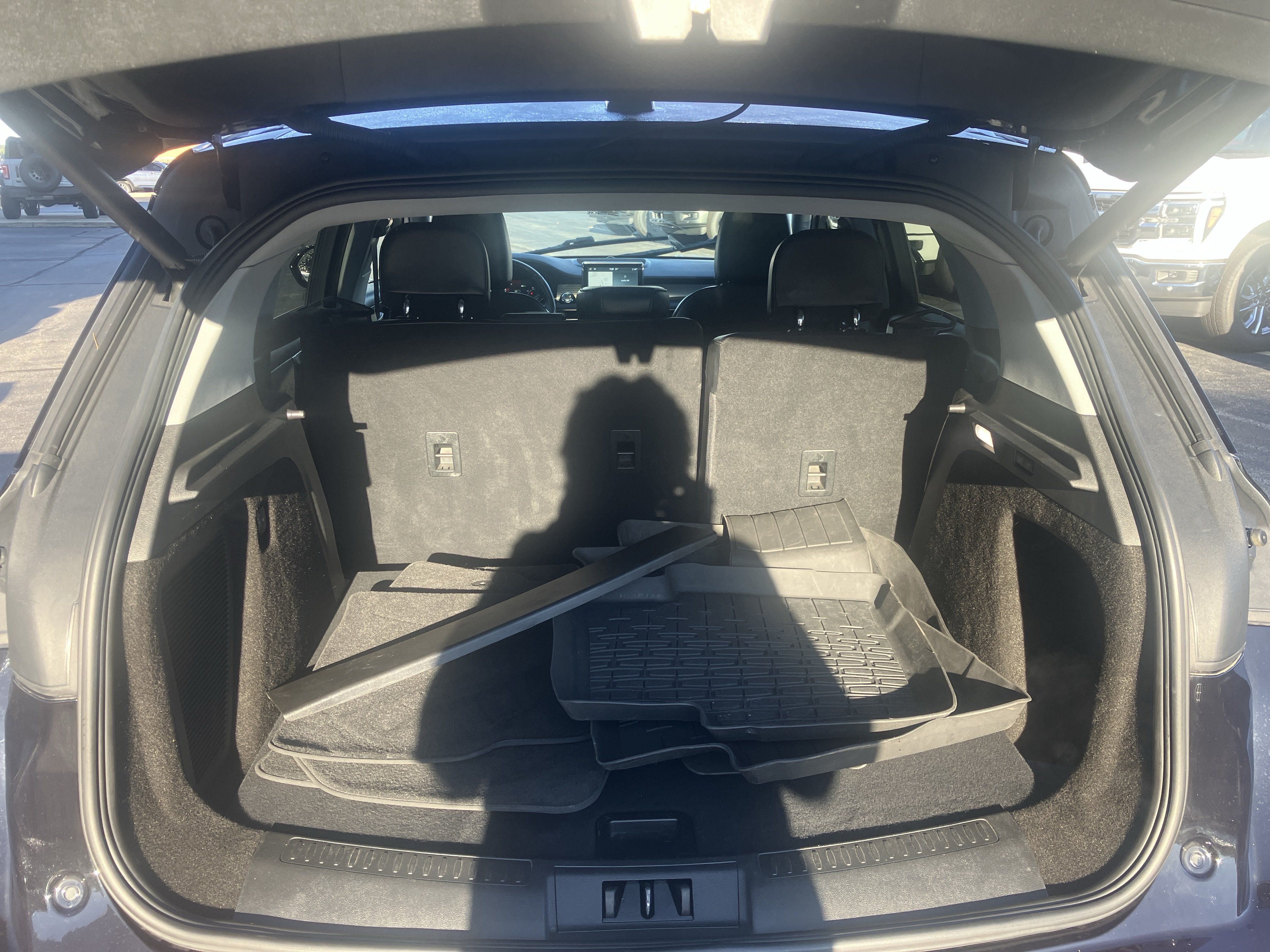 Used 2022 Lincoln Corsair AWD w/ Premium Package image 12