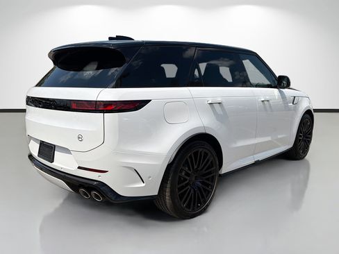 New 2026 Land Rover Range Rover Sport SV image 5