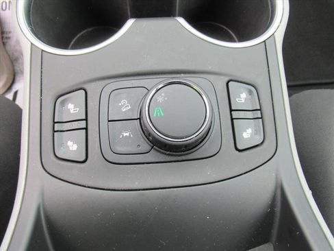 Used 2020 GMC Terrain SLT w/ Preferred Package image 18