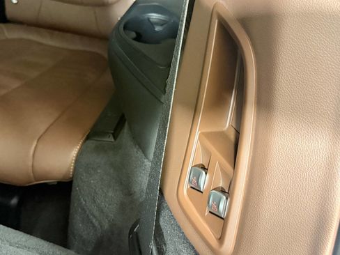 Used 2019 BMW X7 xDrive40i w/ Premium Package AWD/4WD image 26