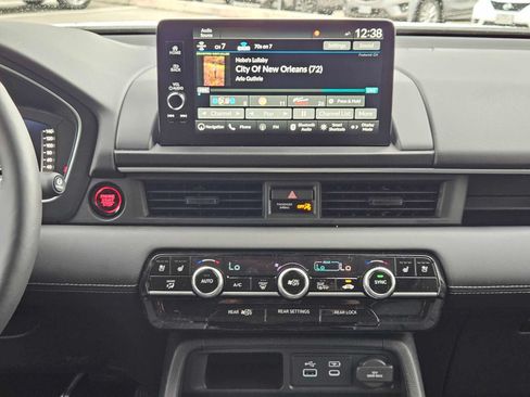 Used 2024 Honda Pilot Elite image 48