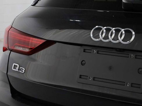 Used 2023 Audi Q3 2.0T Premium Plus w/ Premium Plus Package image 8