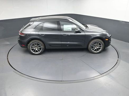 New 2026 Porsche Macan image 36