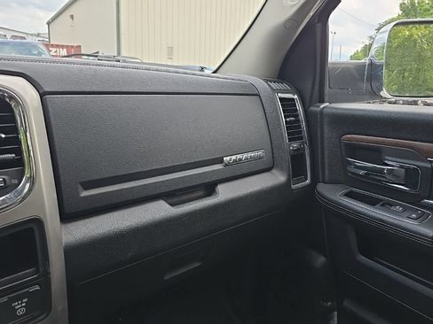Used 2017 RAM 1500 Laramie AWD/4WD image 22