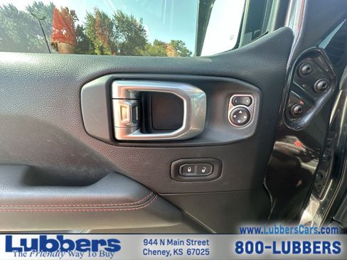 Used 2021 Jeep Wrangler Unlimited Rubicon AWD/4WD image 12