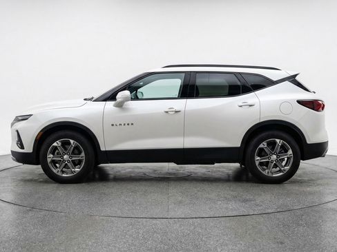 Used 2025 Chevrolet Blazer LT FWD image 5