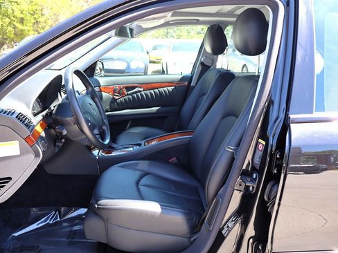 Used 2005 Mercedes-Benz E 500 4MATIC Sedan image 15