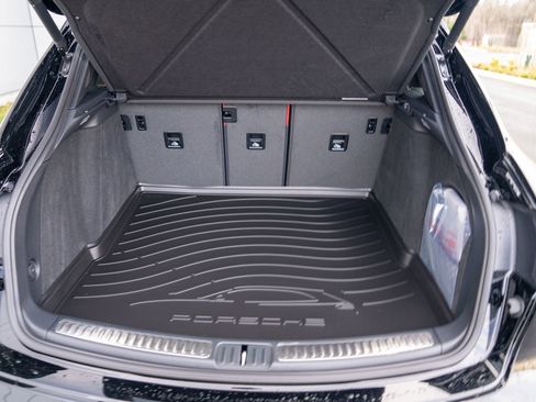New 2026 Porsche Macan Turbo AWD/4WD image 29