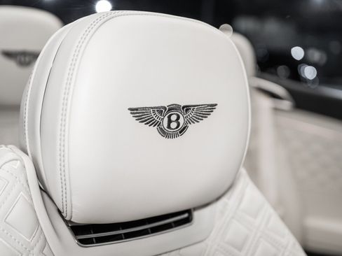 Certified 2020 Bentley Continental GT V8 AWD/4WD image 43
