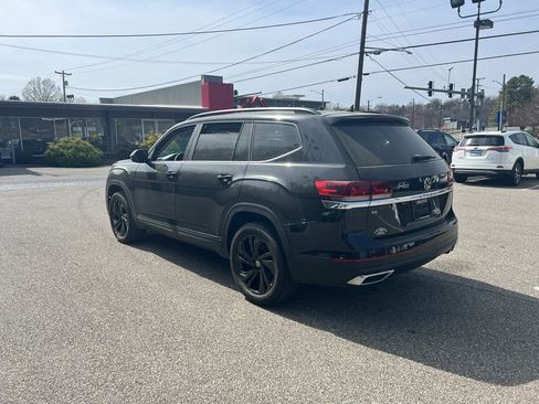 Used 2022 Volkswagen Atlas SE image 7