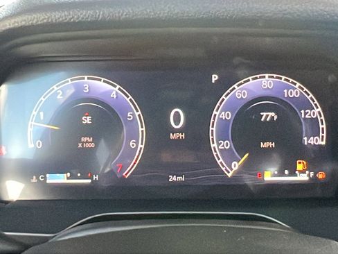 New 2025 Jeep Grand Cherokee Altitude image 27