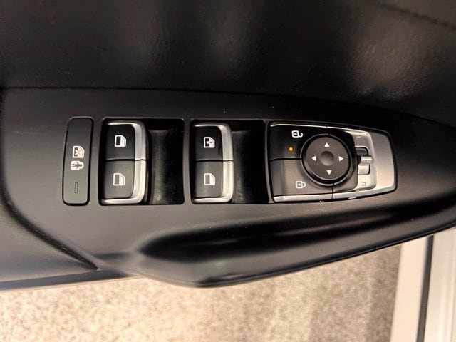 Used 2025 Kia K5 LXS FWD image 15