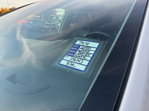 Used 2020 Chevrolet Bolt Premier w/ Infotainment Package image 31