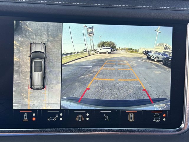 Used 2024 GMC Yukon Denali Ultimate AWD/4WD image 28