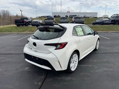 New 2026 Toyota Corolla SE image 3