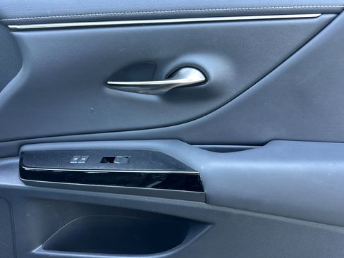 Used 2022 Lexus ES 350 w/ Premium Package image 20