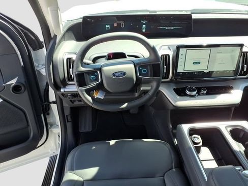 New 2026 Ford Expedition Active AWD/4WD image 11