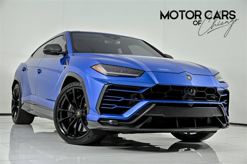 Used 2022 Lamborghini Urus AWD/4WD image 1