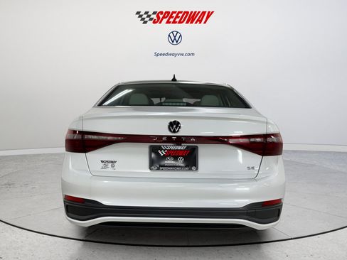 New 2026 Volkswagen Jetta SE image 6