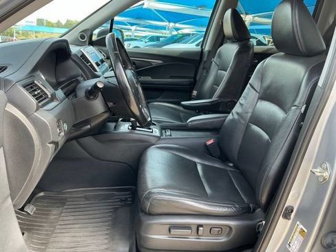 Used 2017 Honda Ridgeline RTL image 9