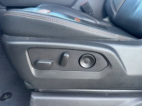 Used 2022 GMC Sierra 1500 AT4 w/ AT4 Premium Package image 13