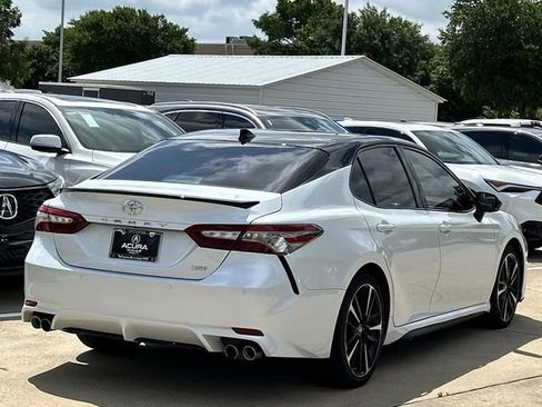 Used 2018 Toyota Camry XSE w/ Driver Assist Package FWD image 4