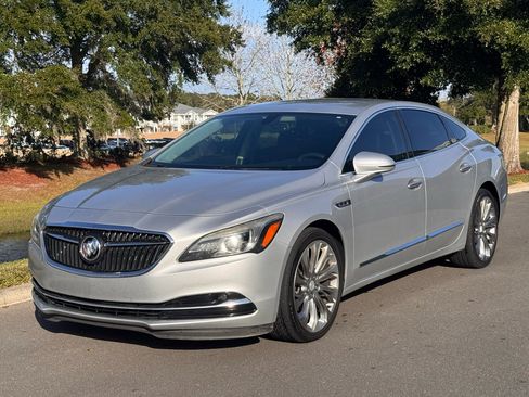 Used 2018 Buick LaCrosse Essence w/ Dynamic Drive Package image 2
