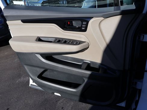 Certified 2024 Honda Odyssey Touring image 33