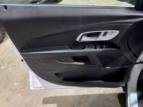 Used 2017 Chevrolet Equinox LT w/ Sport Edition AWD/4WD image 22