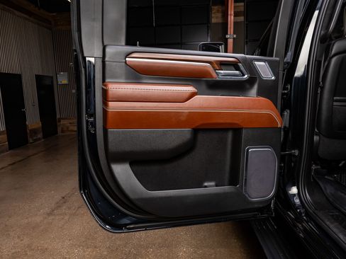 Used 2024 GMC Sierra 2500 Denali Ultimate image 37