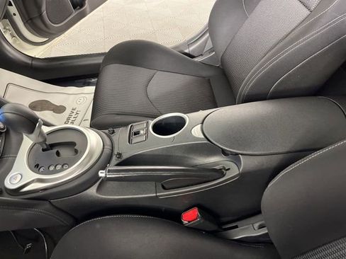 Used 2020 Nissan 370Z Coupe image 29