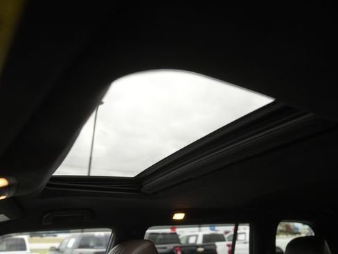 Used 2015 INFINITI QX80 Limited w/ All Season Package image 11