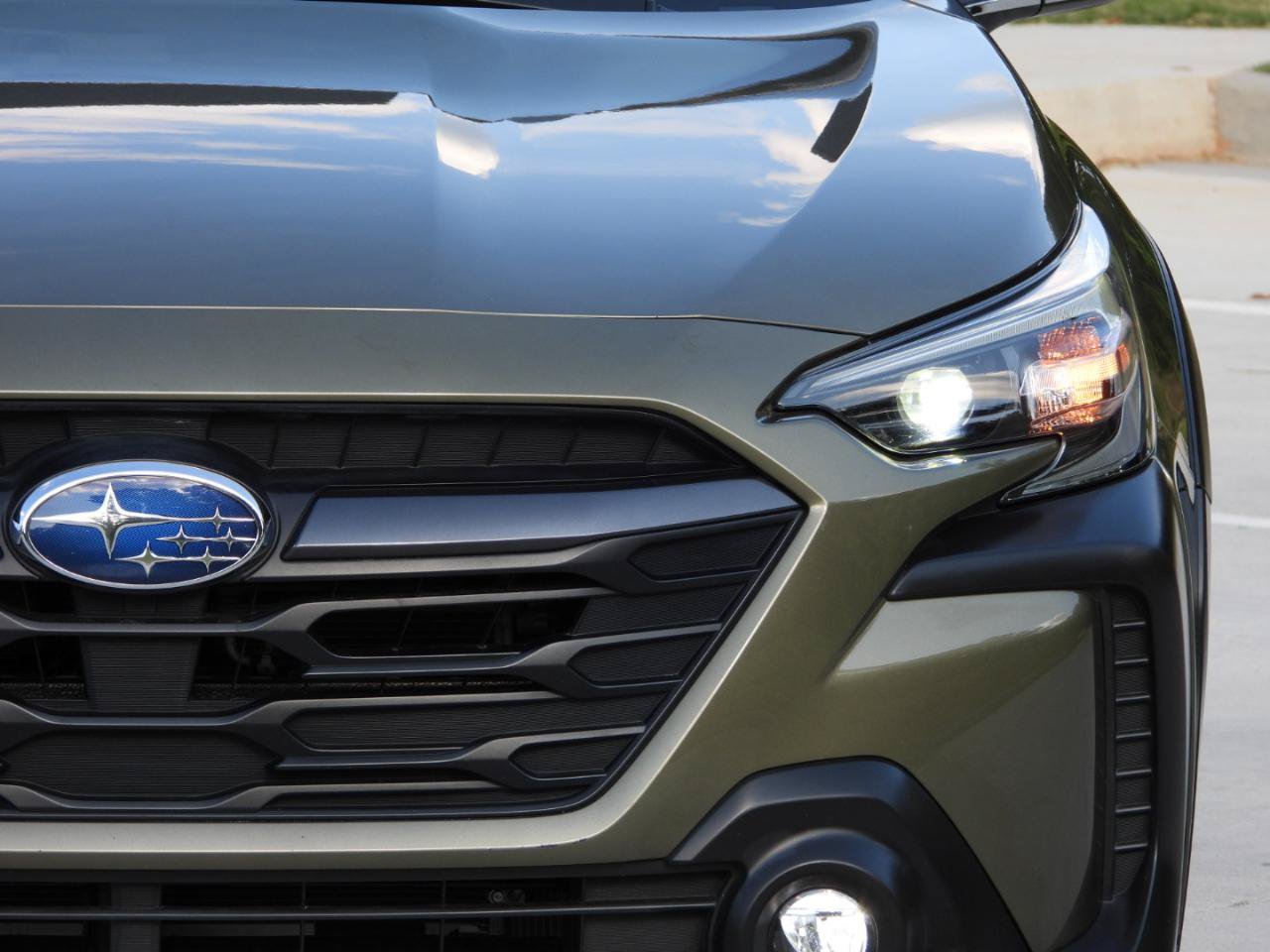 Used 2023 Subaru Outback Limited AWD/4WD image 44