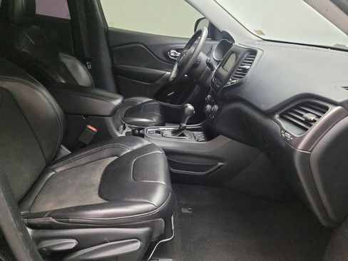 Used 2020 Jeep Cherokee Latitude Plus FWD image 21