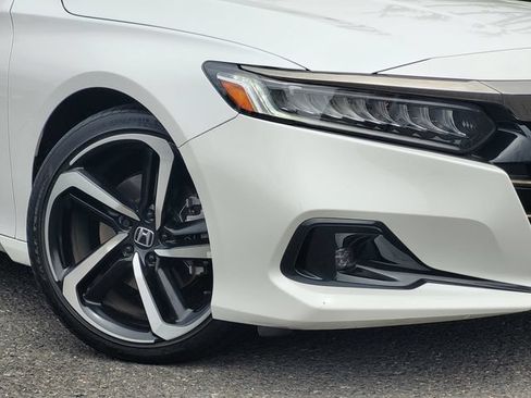 Used 2022 Honda Accord Sport image 4