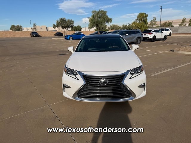 Used 2018 Lexus ES 350 w/ Luxury Package w/Wood Trim FWD image 2