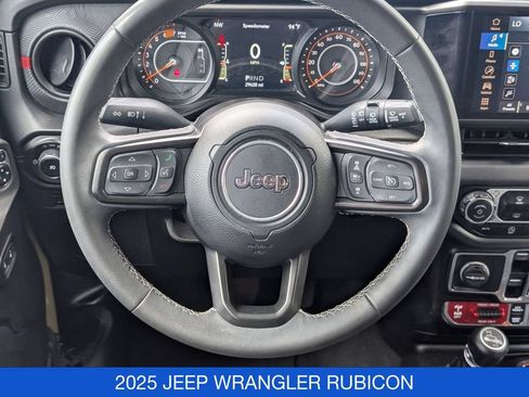 Used 2025 Jeep Wrangler Unlimited Rubicon AWD/4WD image 18