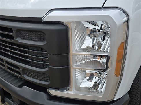 New 2026 Ford F250 XL image 22