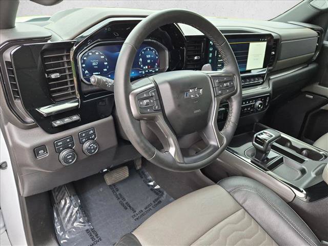 Used 2024 Chevrolet Silverado 1500 ZR2 w/ Technology Package AWD/4WD image 9